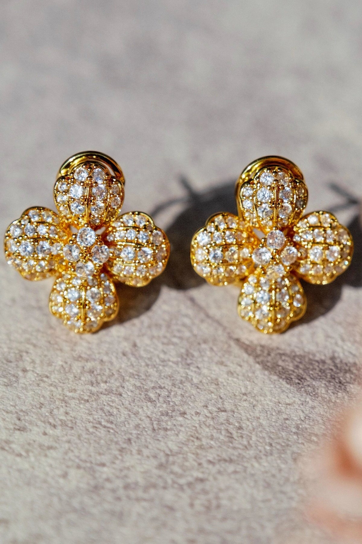 Ornate Floral Drop Earrings [0N3IRN5Z]