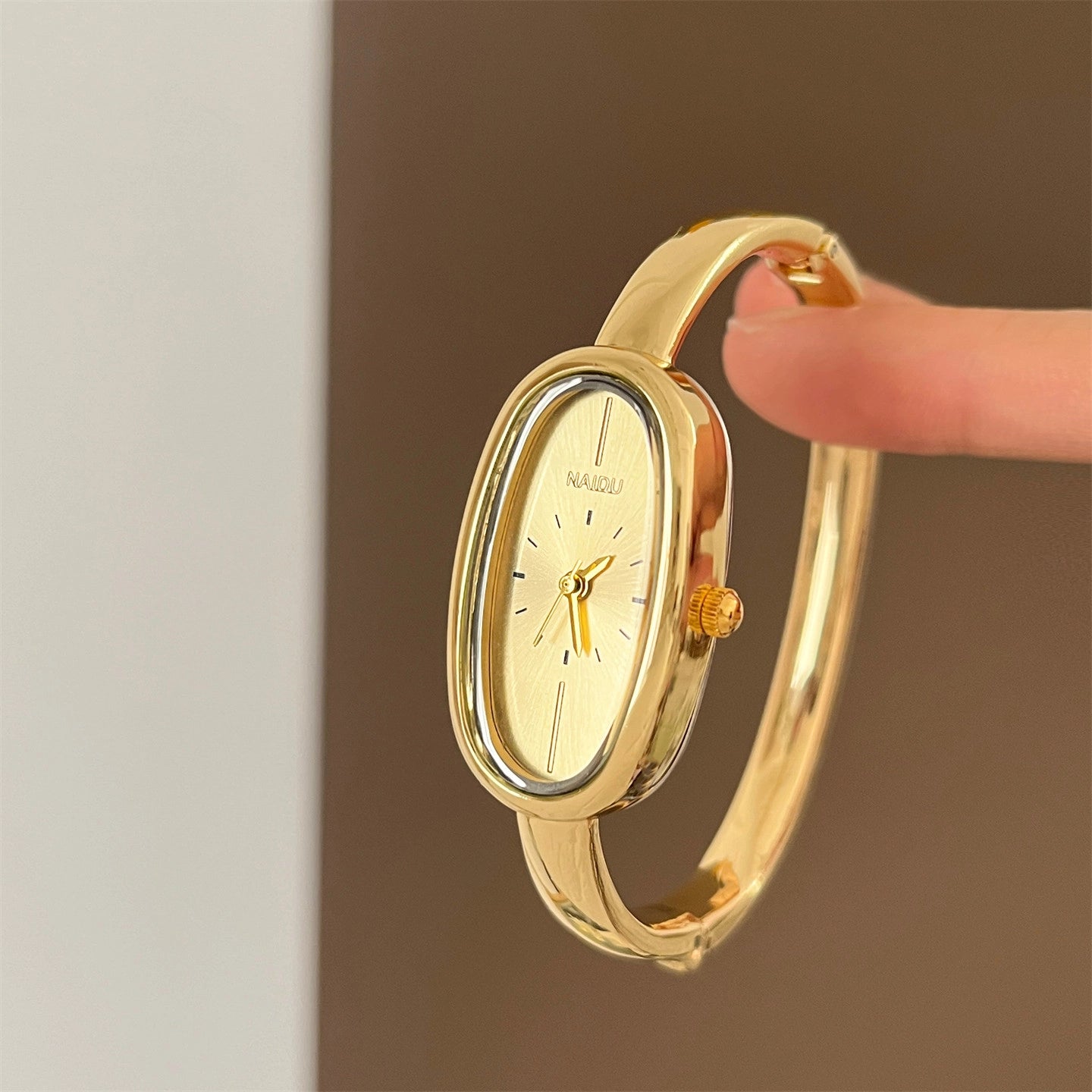 Oval Bracelet Watch [Z1TUX1XE]
