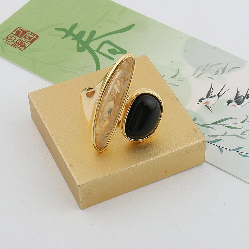 Oval Citrine Gold Ring [Y7UKDN80]