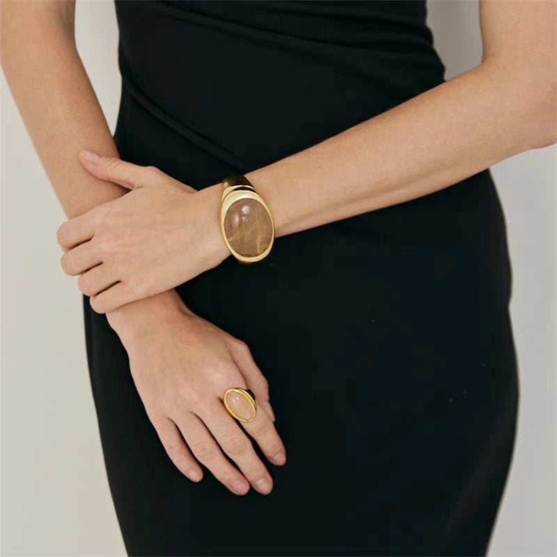 Oval Citrine Gold Ring [07JU9NLI]
