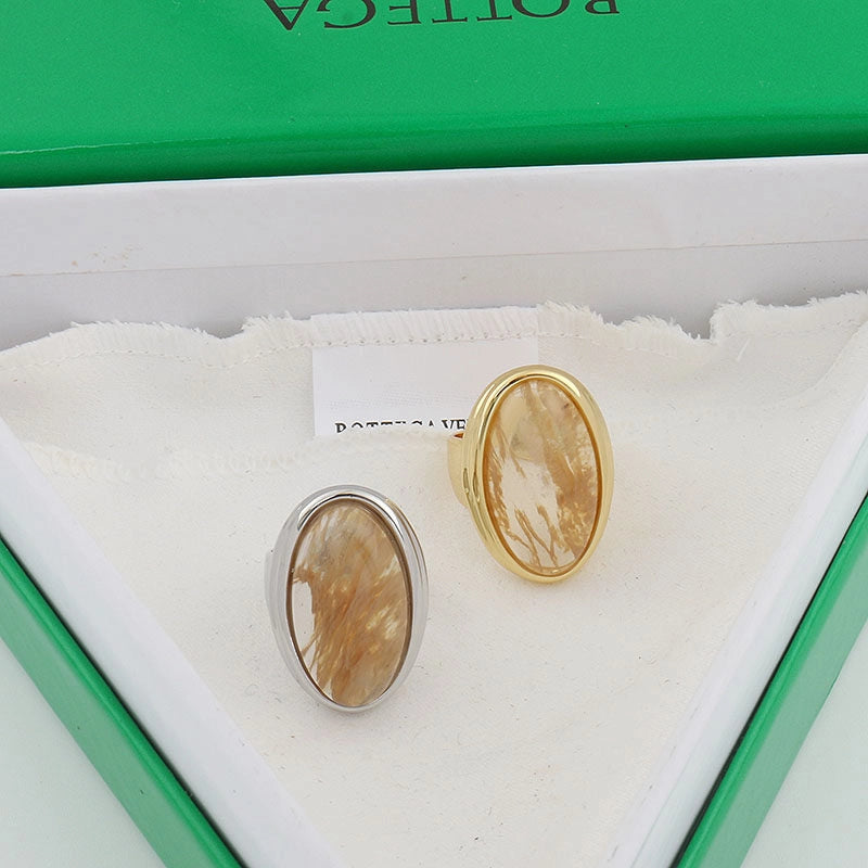 Oval Citrine Gold Ring [VWWCDK7M]