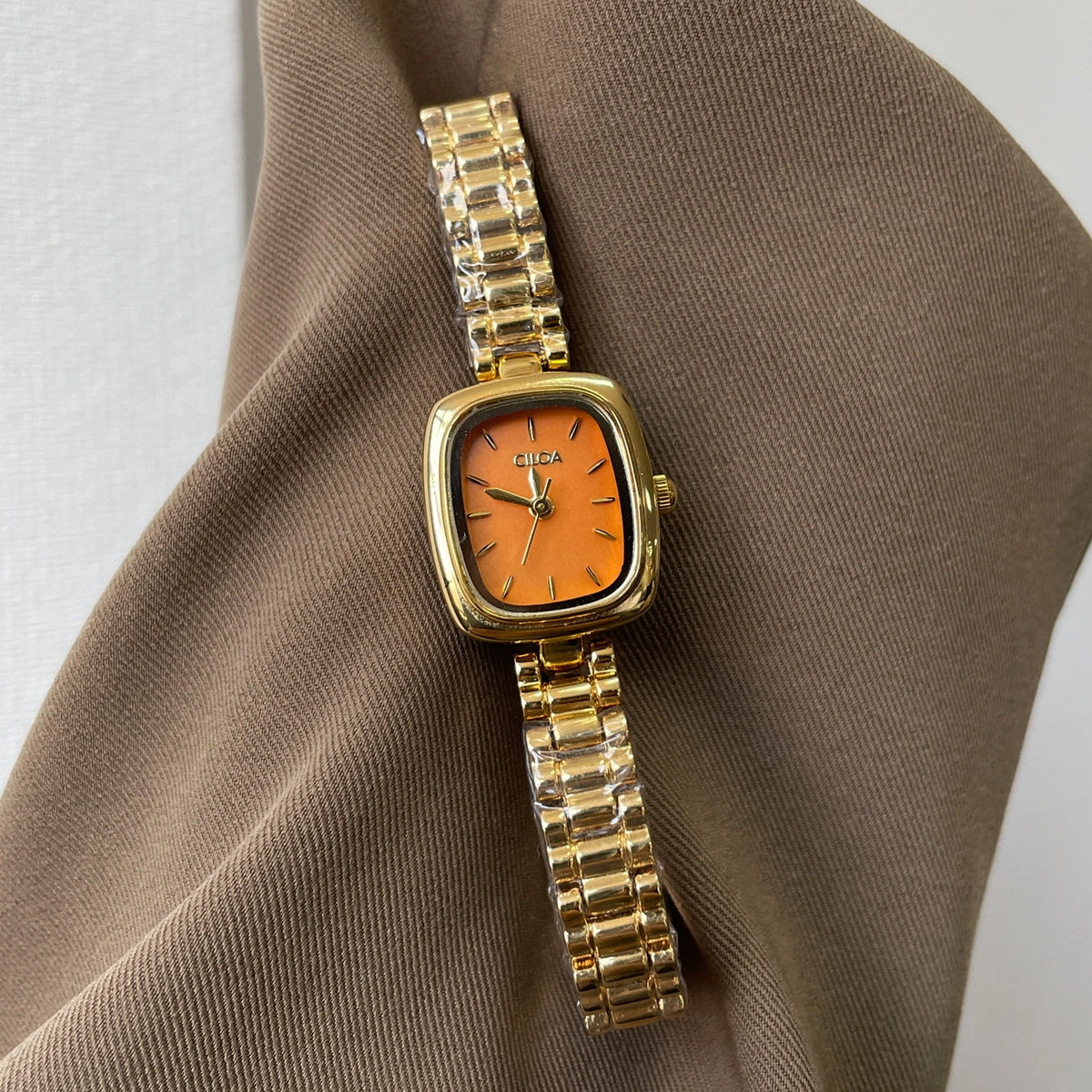 Oval Dial Bracelet Watch [Z5O4SPW9]