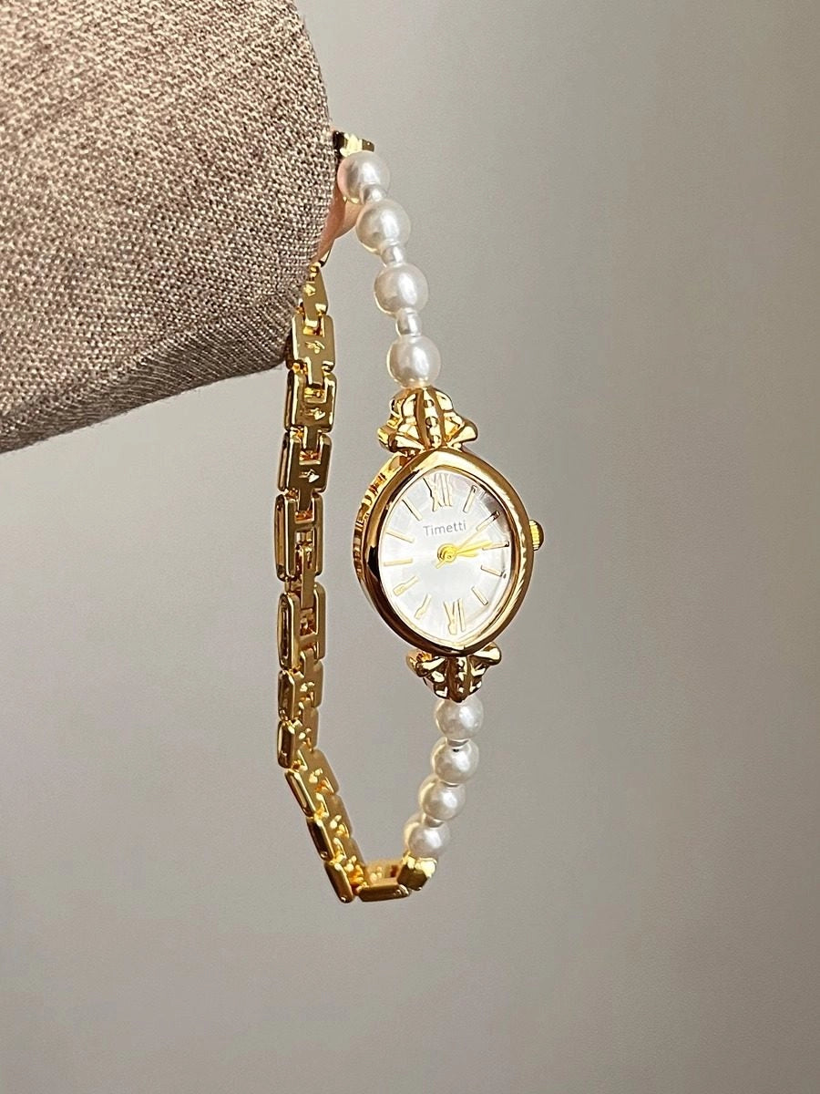 Oval Pearl Bracelet Watch [9SV5GK5X]