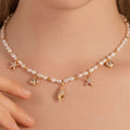 Pearl and Conch Shell Pendant Necklace [438DHU6K]