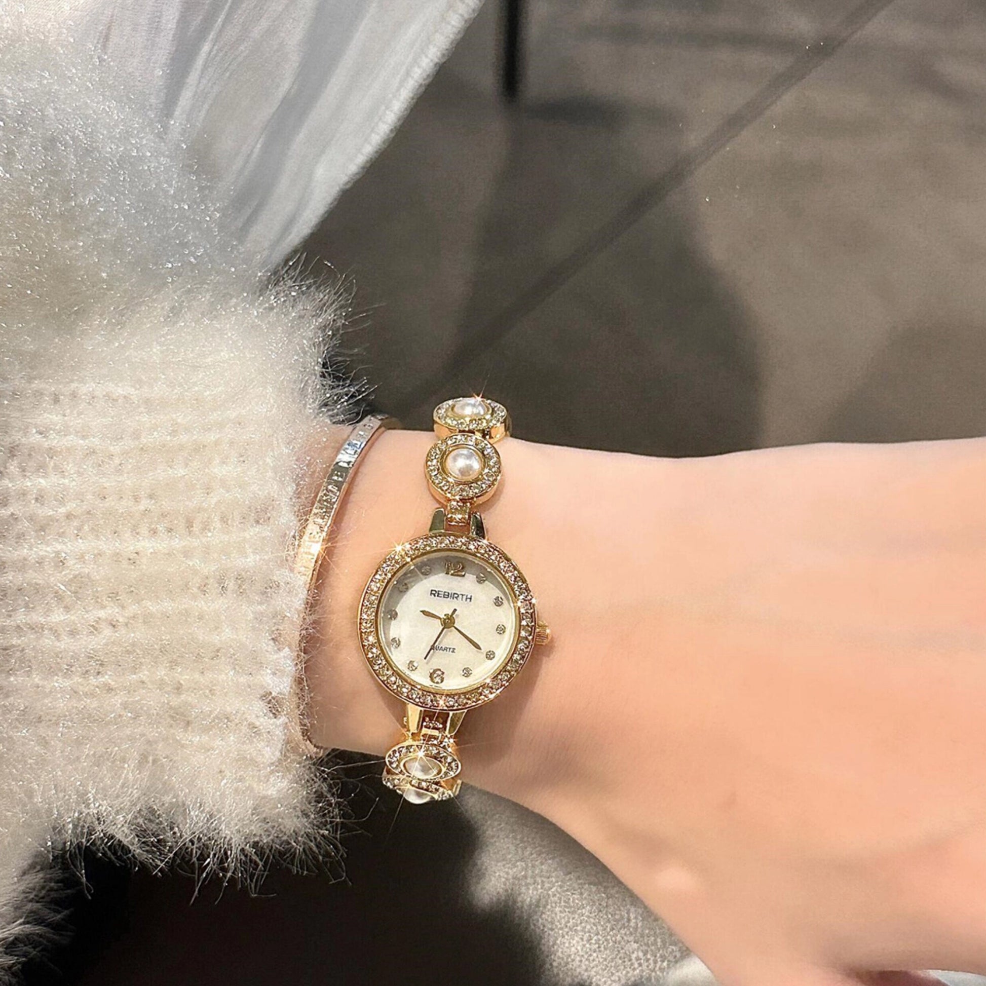 Pearl Bracelet Watch [8WL72WIP]