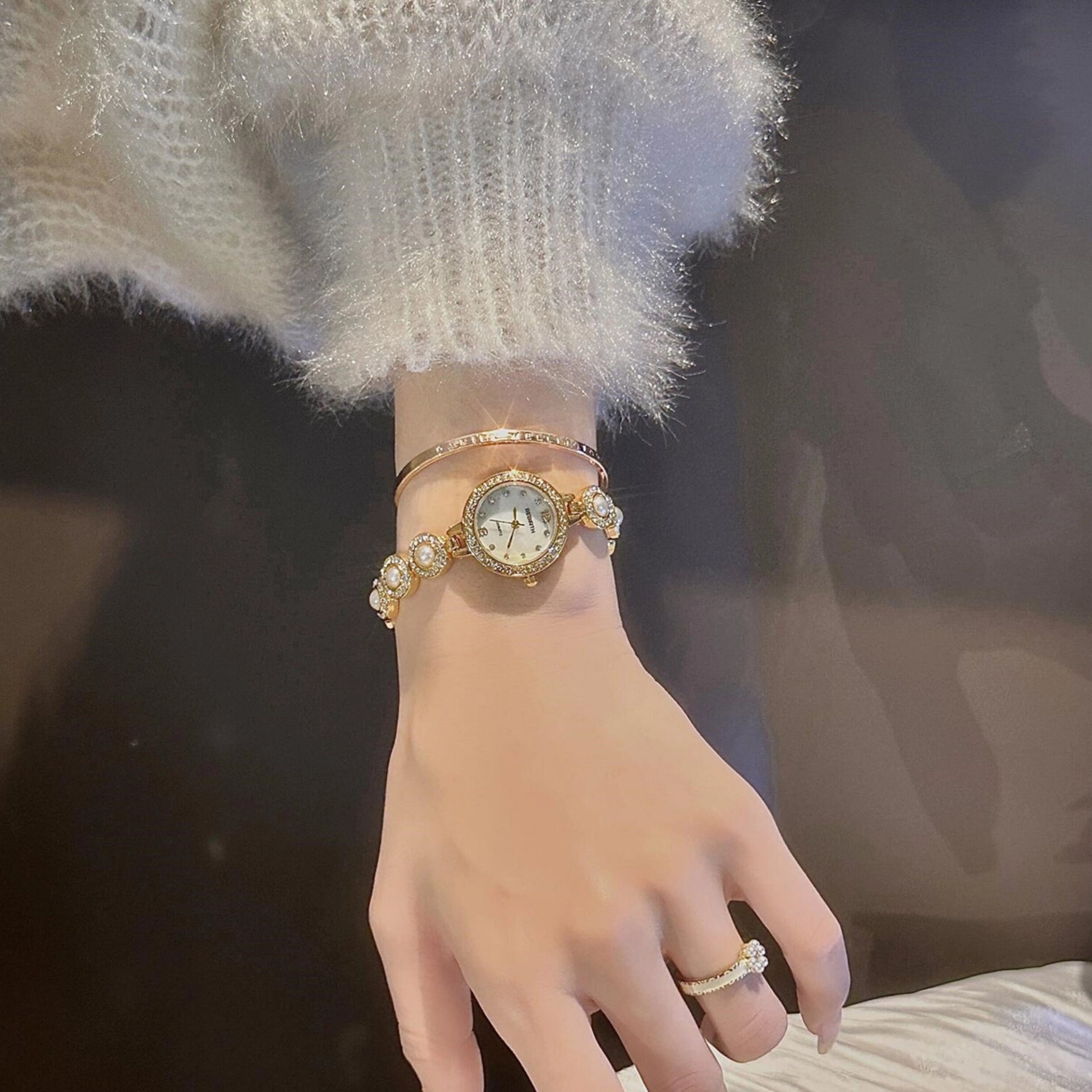 Pearl Bracelet Watch [SJGHEEVZ]