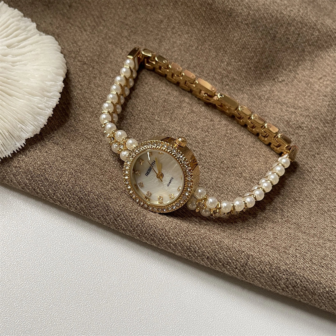 Pearl Bracelet Watch [2ZQ7LLWM]