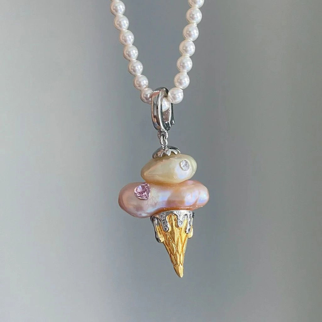 Pearl Chain Ice Cream Necklace [D0EP2XQP]