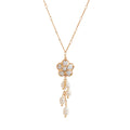 Pearl Flower Pendant Necklace [LEFCL2MV]