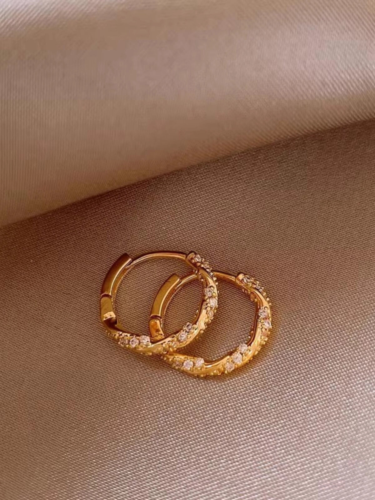 Pearl Hoop Earrings [276JRCU5]