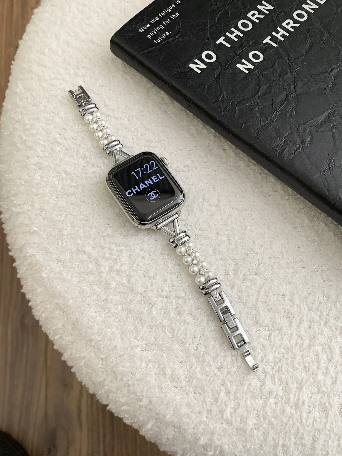 Pearl Knot Metal Watch Strap [SKZR1INT]