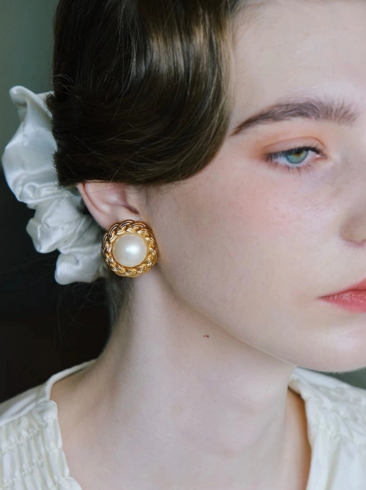 Pearl Woven Clip-On Earrings [HZSVBMRZ]
