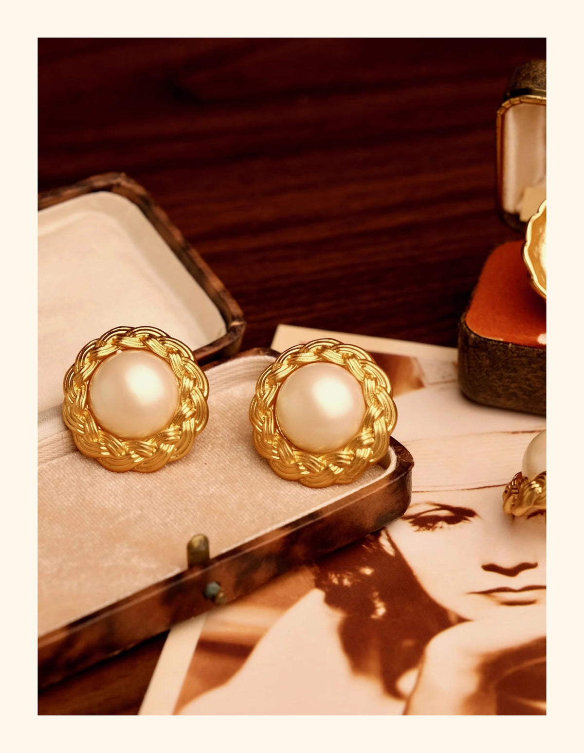 Pearl Woven Clip-On Earrings [7LT1BZ16]