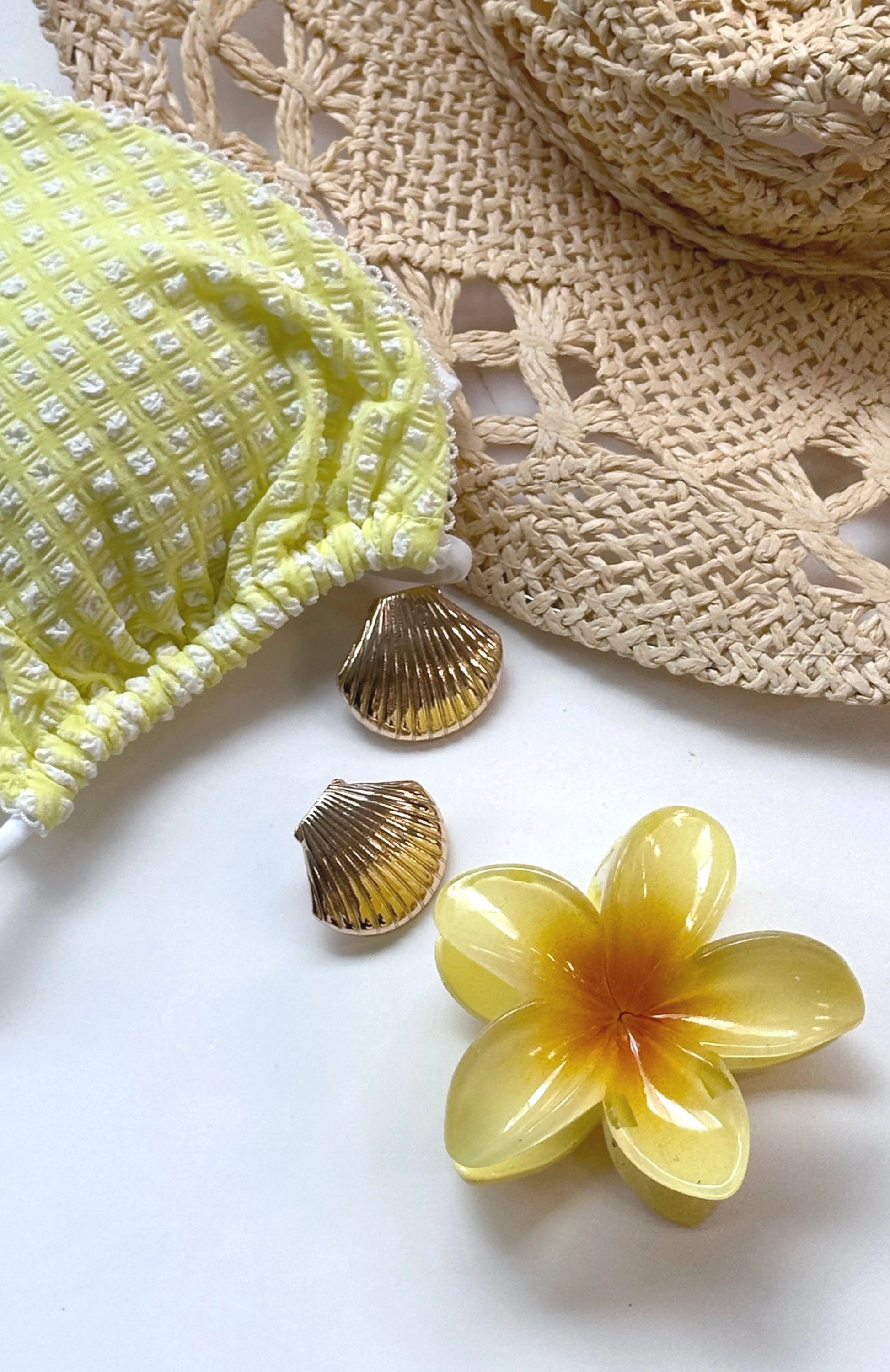 Missy Jewelry Phaedra Gilded Floral Hair Clip - Yellow