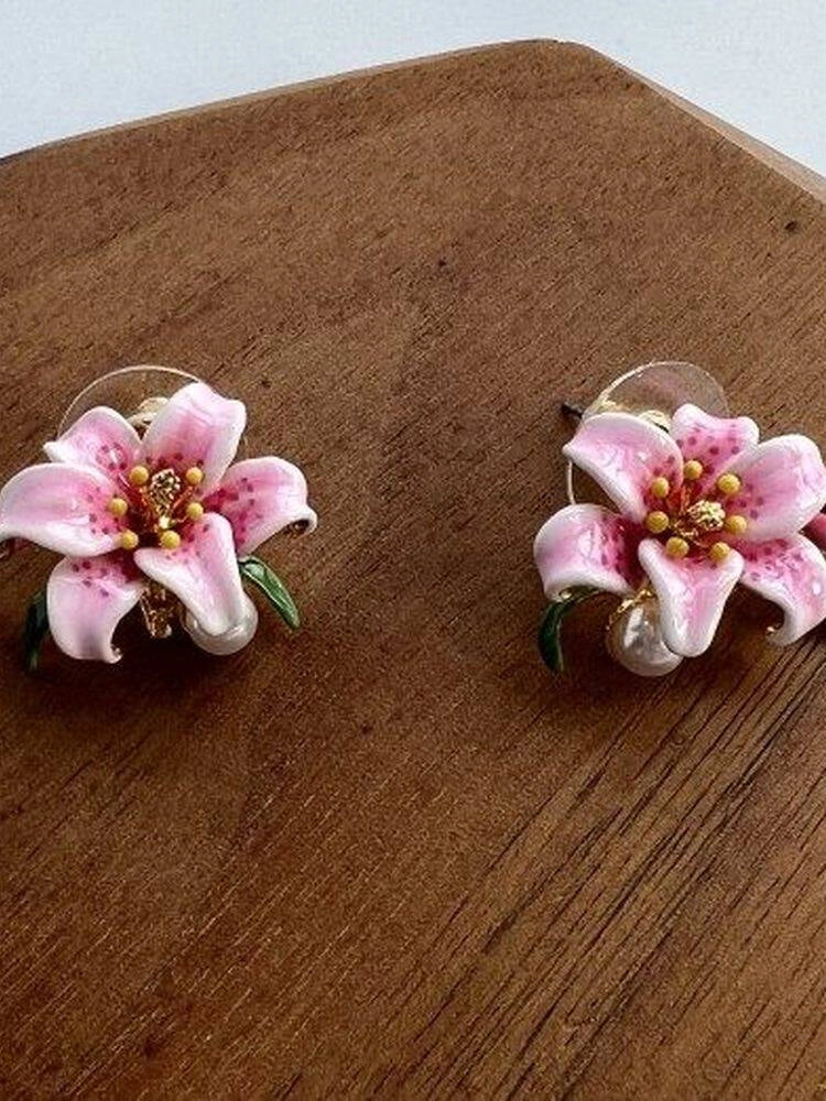 Pink Lily Enamel Stud Earrings [WSCNC9NE]