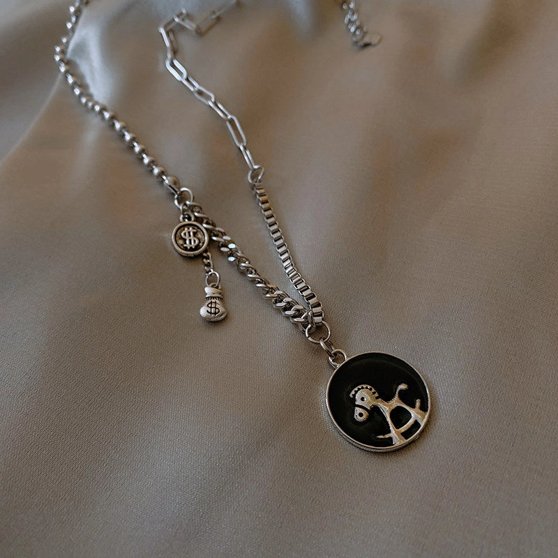 Pony Pendant Necklace [UW31HO3B]