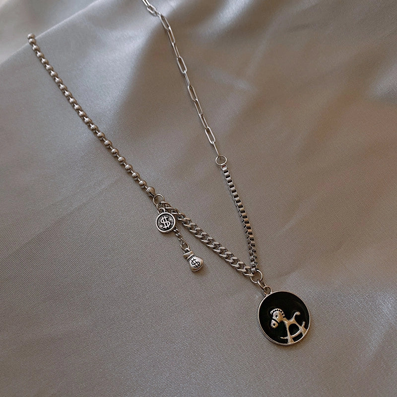 Pony Pendant Necklace [T75WJBST]