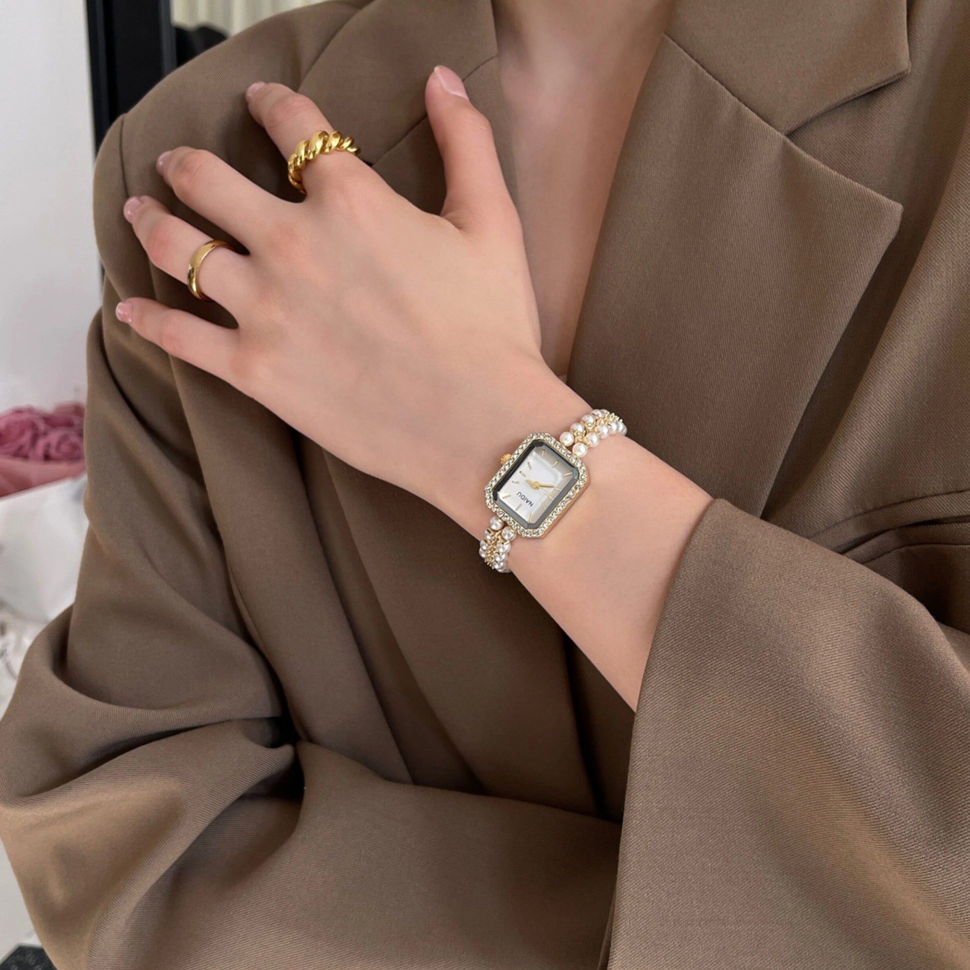 Rectangle Pearl Bracelet Watch [6RN656OQ]