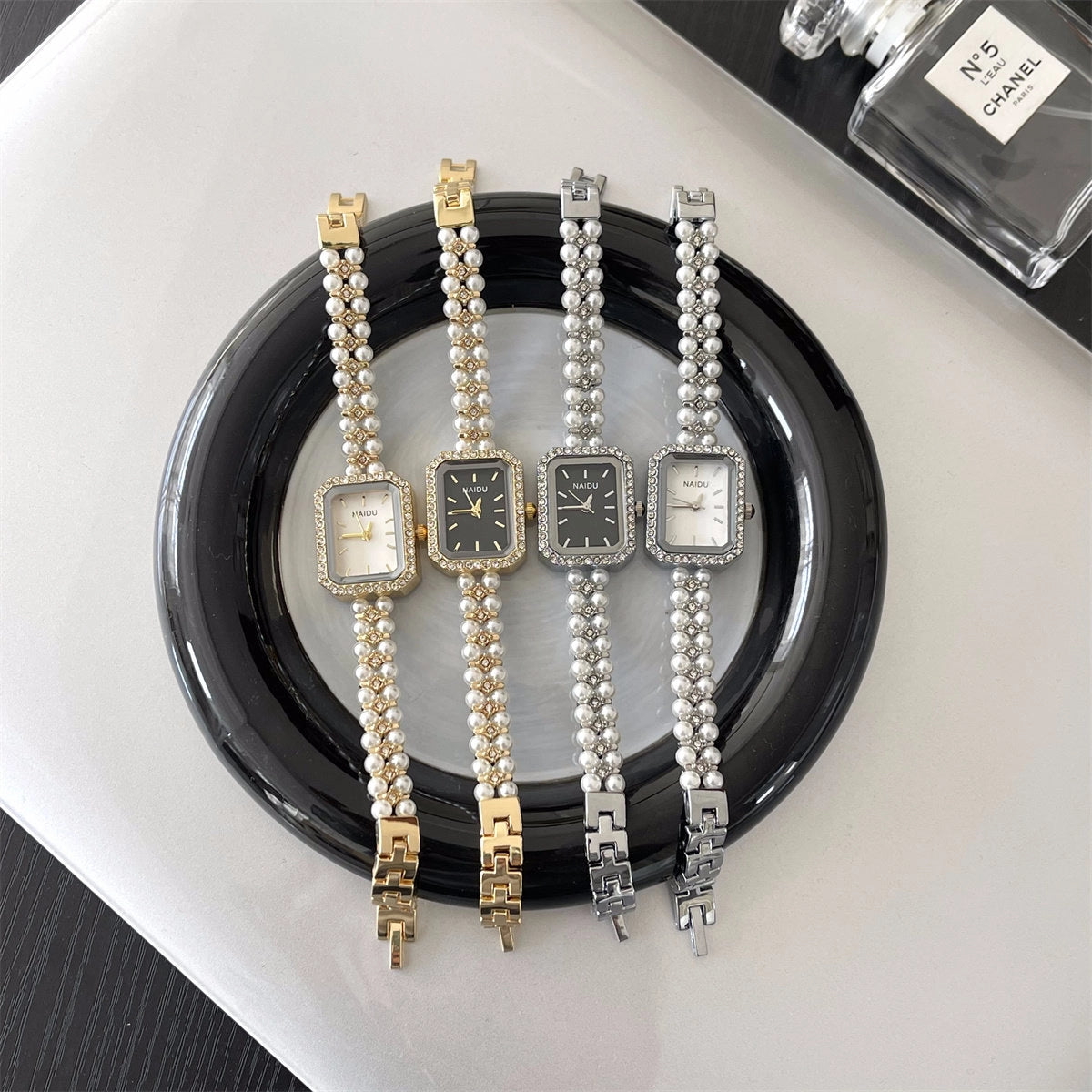 Rectangle Pearl Bracelet Watch [DXUEUDSP]