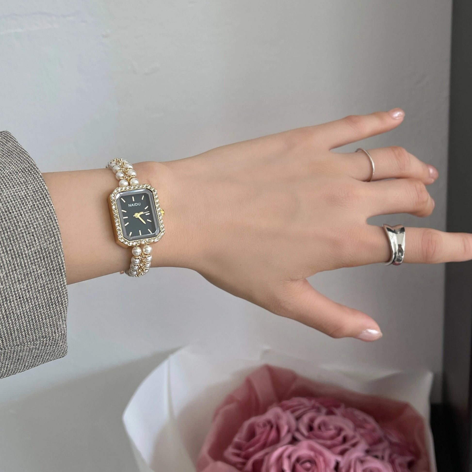 Rectangle Pearl Bracelet Watch [3W6W1KLZ]