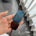 Remmi Abstract Resin Necklace [PBSPQPYB]