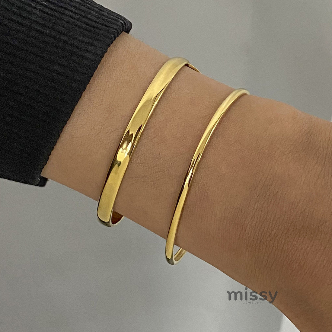 Renley Shell Cuff Bracelet [G3KXHM4N]