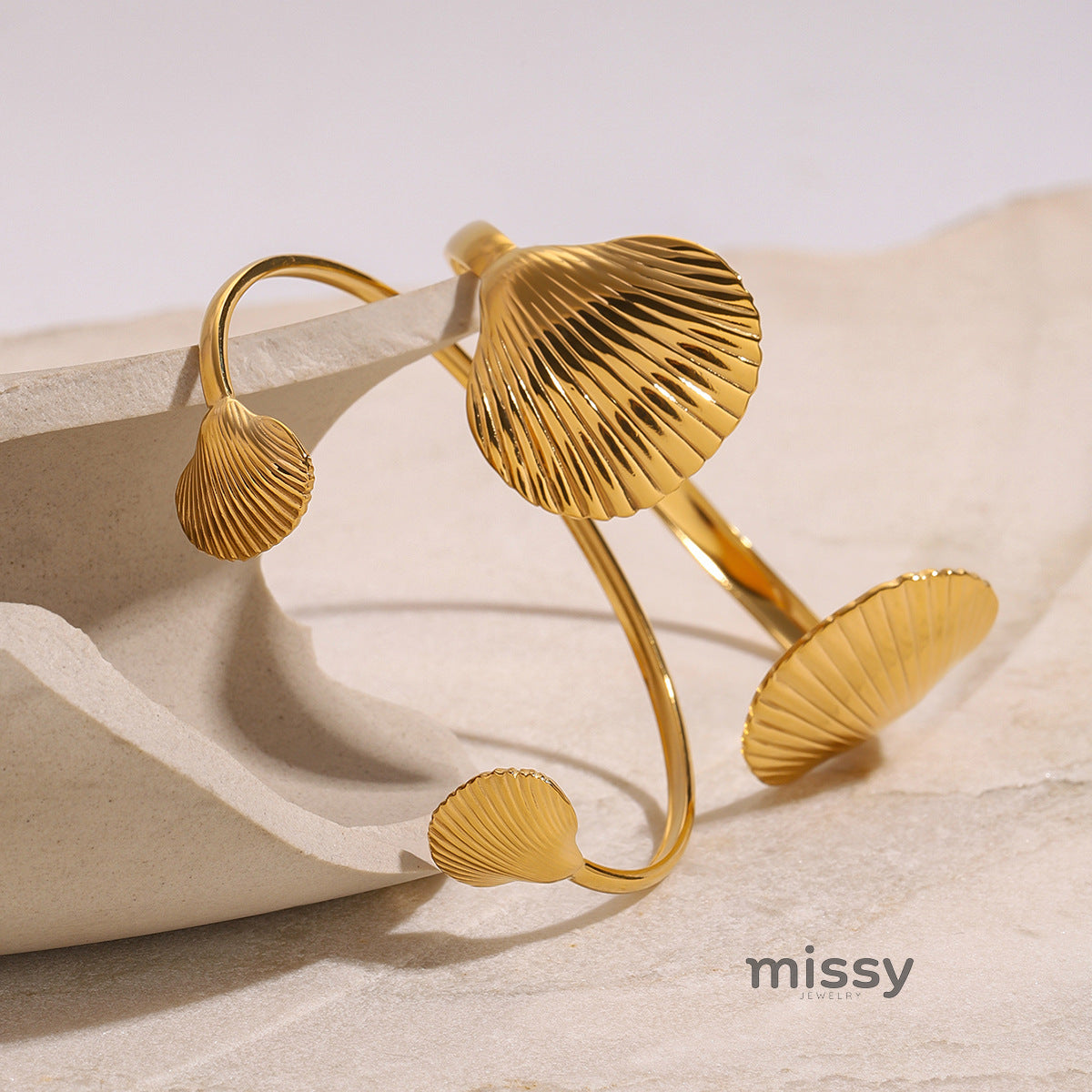 Renley Shell Cuff Bracelet [0VKI545B]