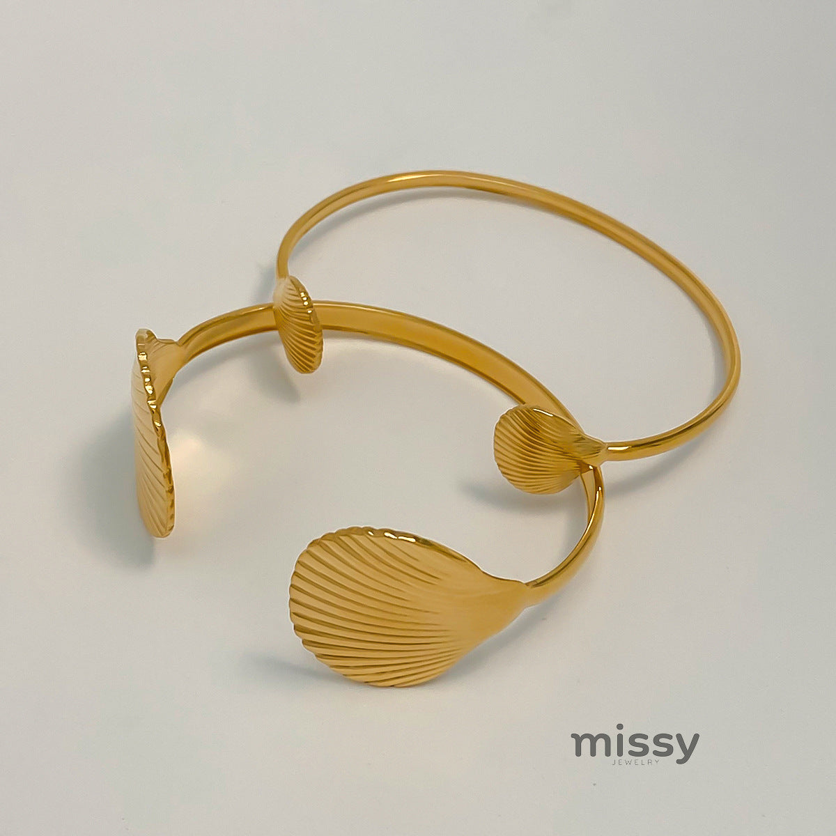 Renley Shell Cuff Bracelet [6JFG9ZNM]