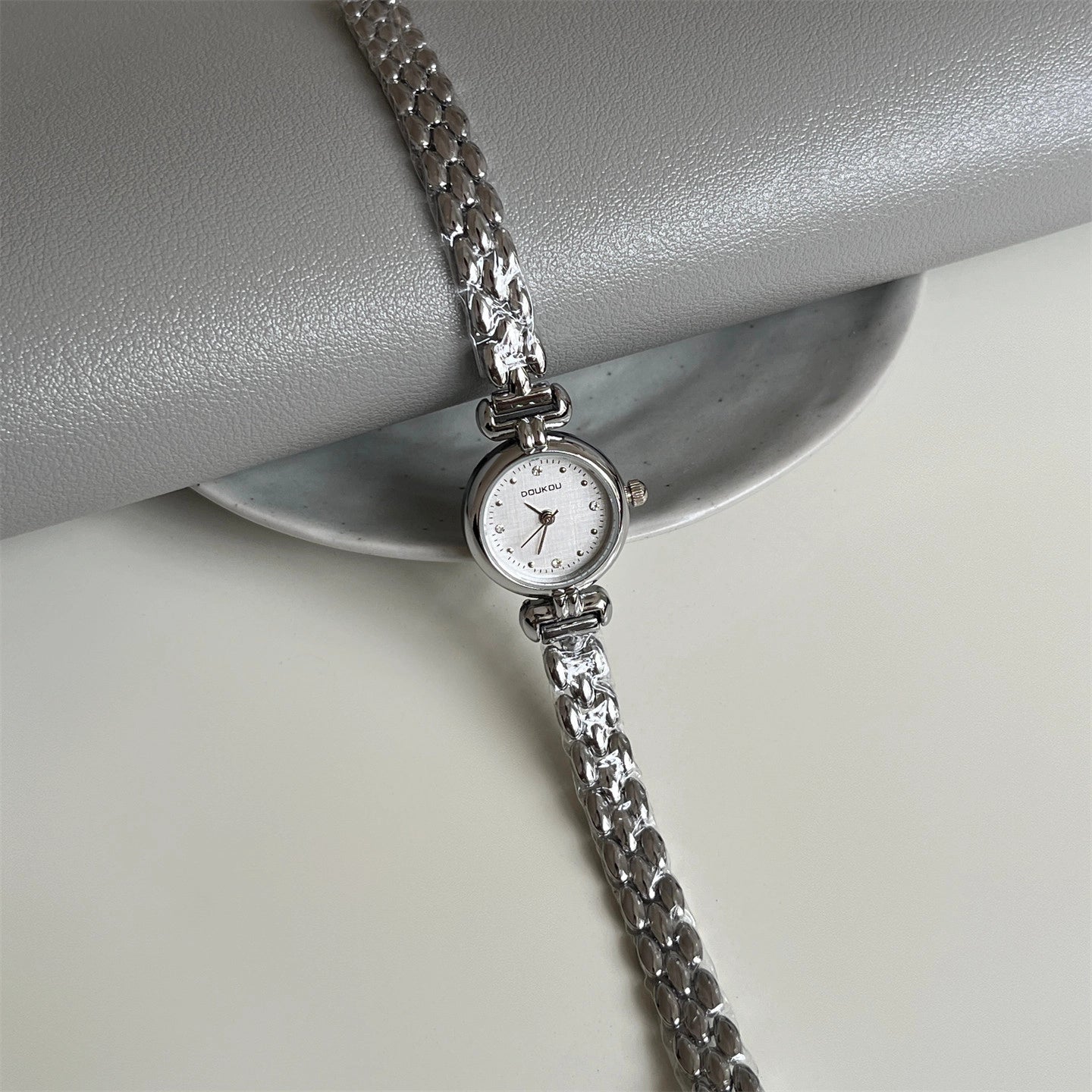 Retro Small Dial Watch [ZK084SXH]