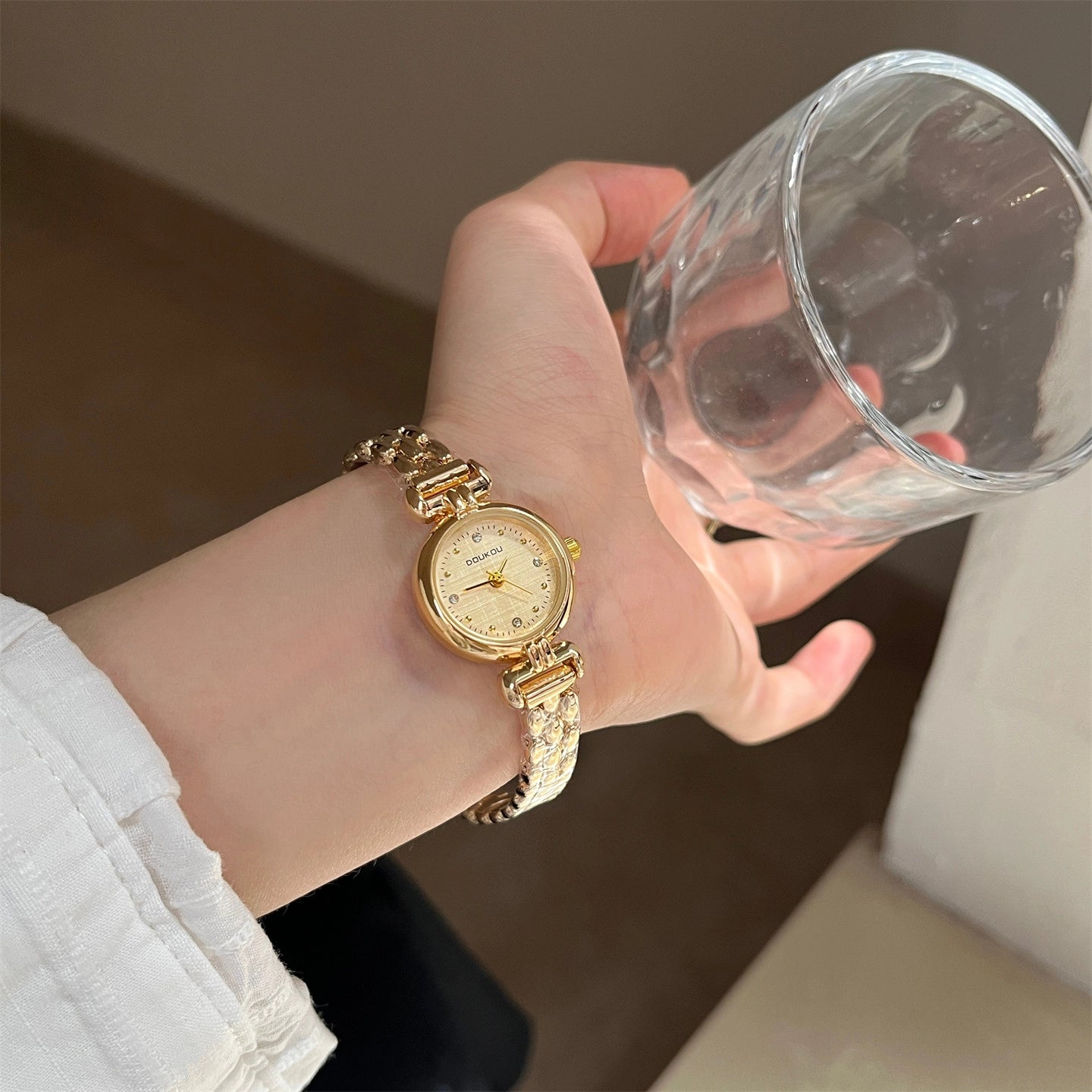 Retro Small Dial Watch [G7BD0K5X]