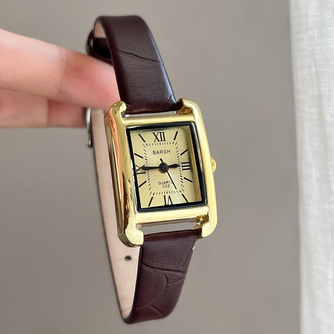 Retro Square Roman Numeral Watch [DN6XZTHX]