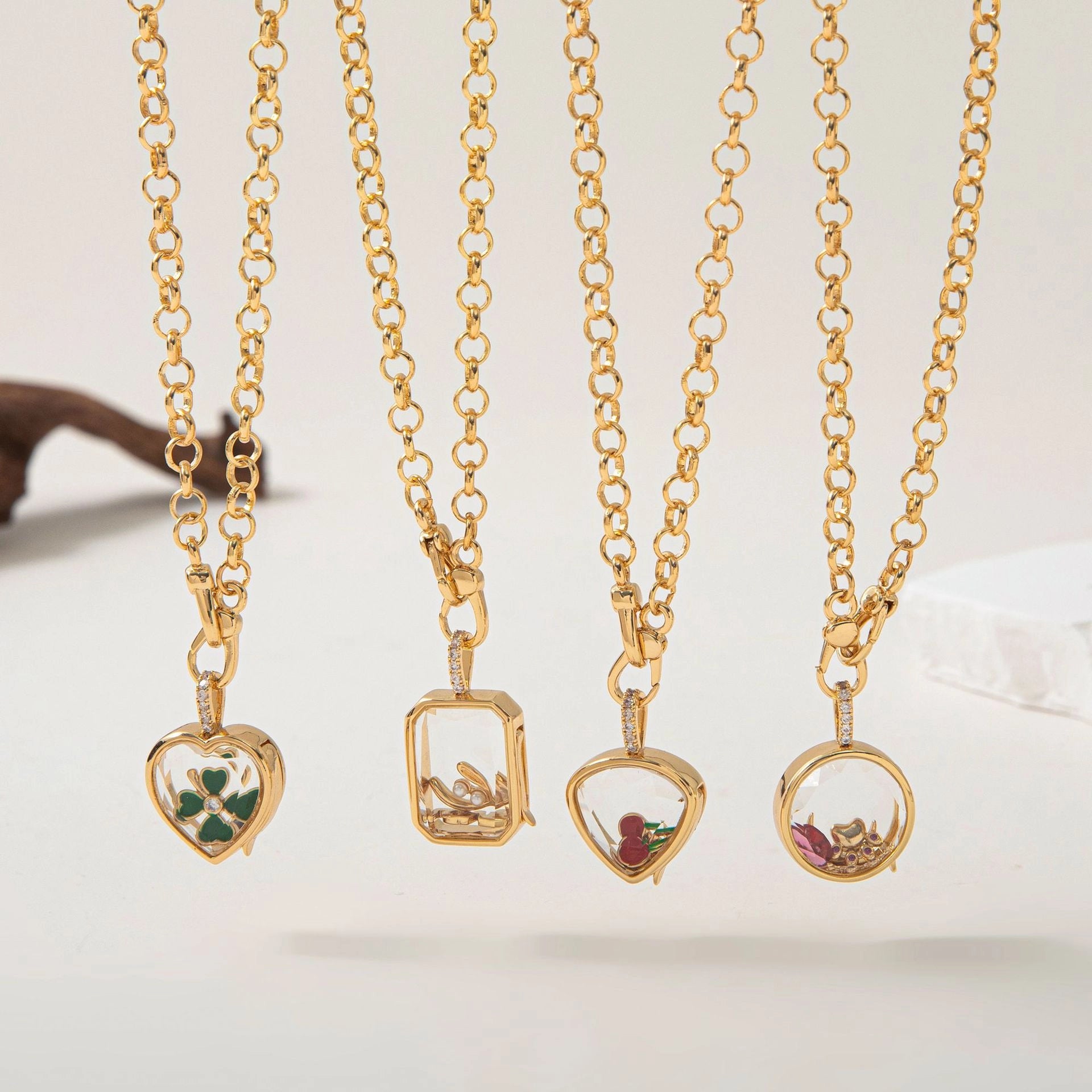 Rheya Floating Charm Locket Necklace [KQ365Z8X]