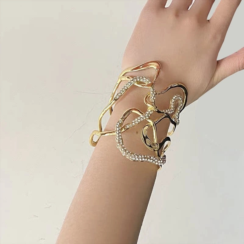 Rhinestone Vine Twisted Bangle Bracelet [IZQ54HUN]