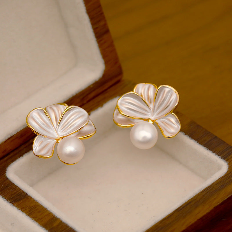 Rhyann Camellia Pearl Earrings [4TE8DYTC]