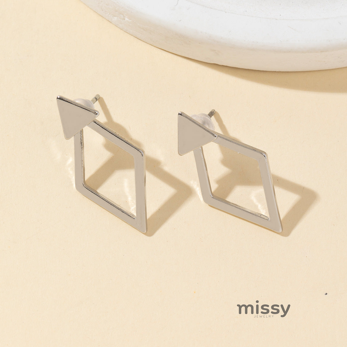 Riya Convertible Geometric Hoops [39MZKGWK]