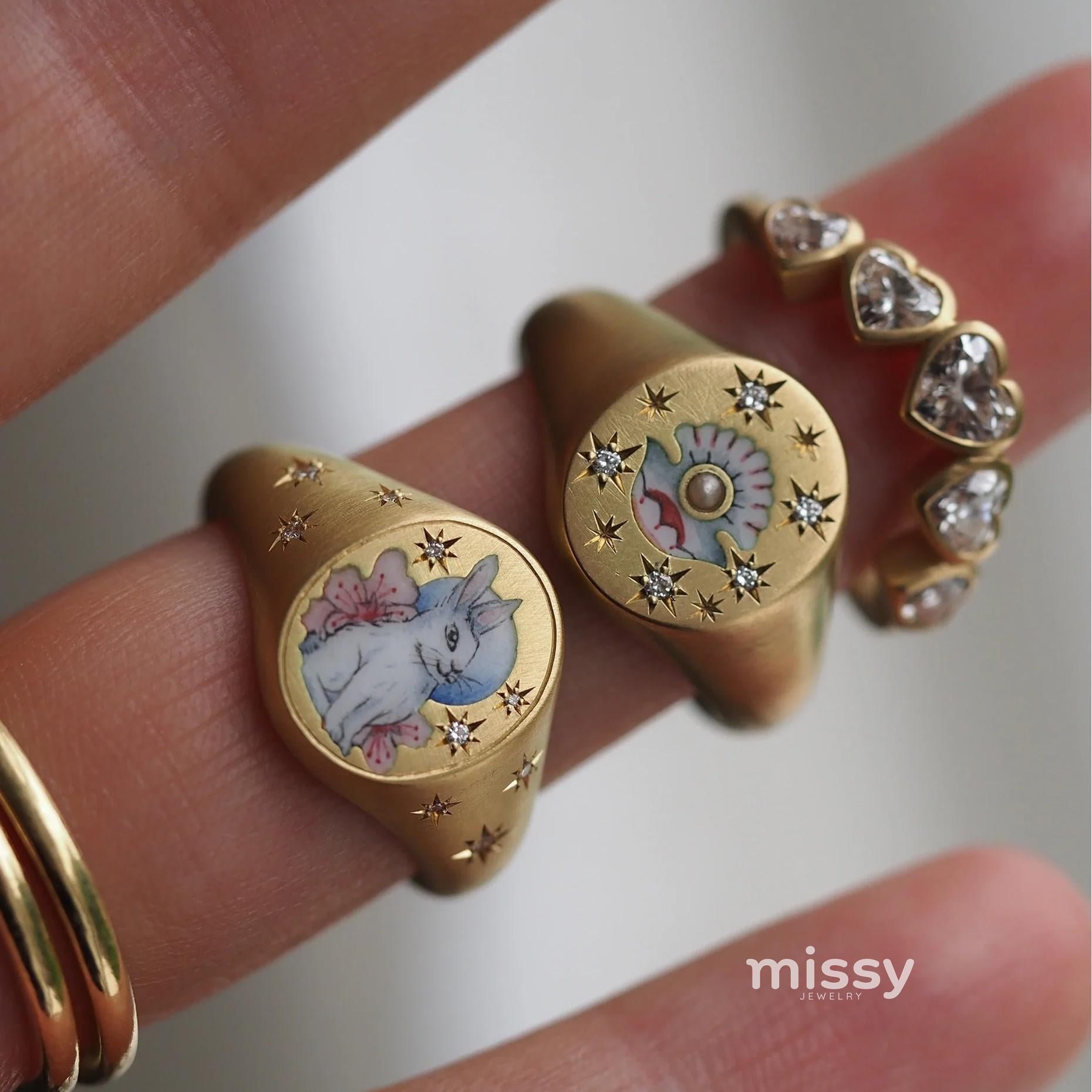 Ronni Motif Statement Ring [IHH81RMO]