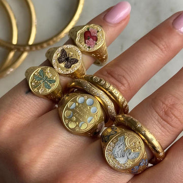 Ronni Motif Statement Ring [IEZO5MPN]