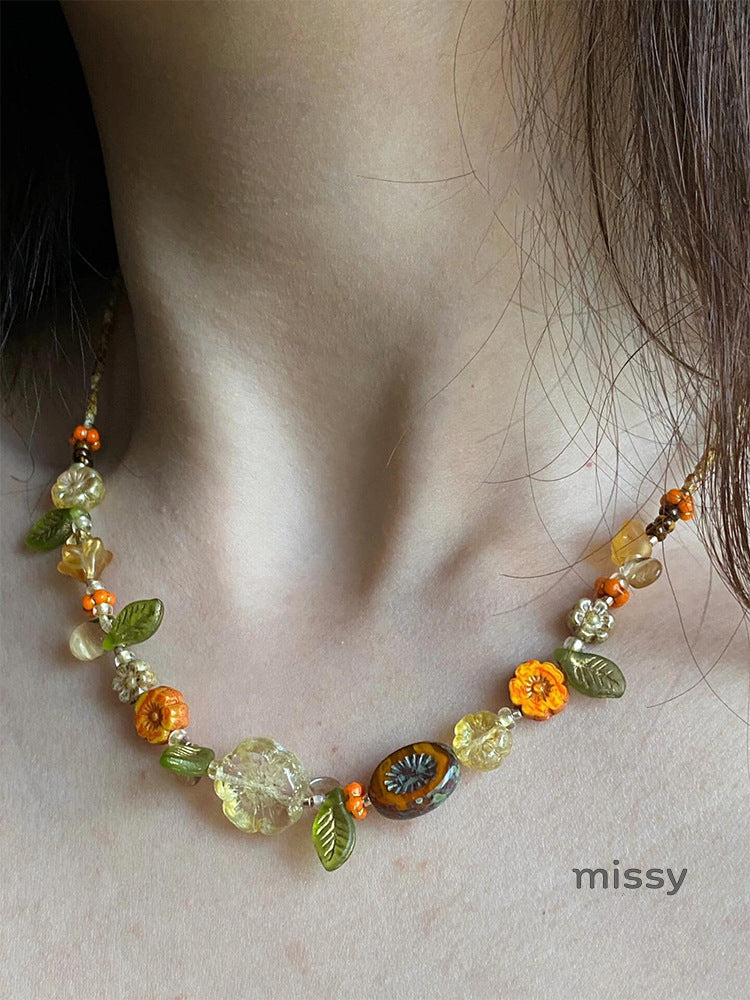 Rozalyn Delicate Floral Choker [VEKEUY0P]