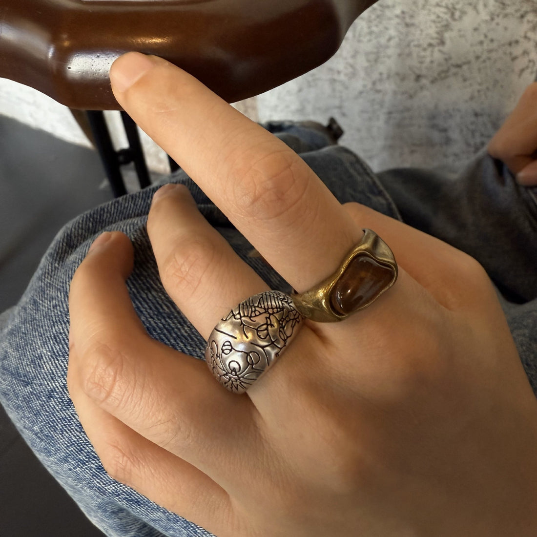 Rubie Wide Textured Ring [CJXW6CJ1]