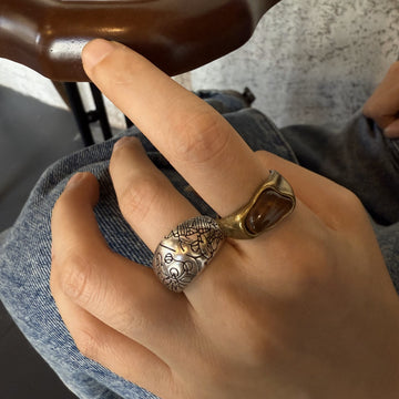 Rubie Wide Textured Ring [CJXW6CJ1]