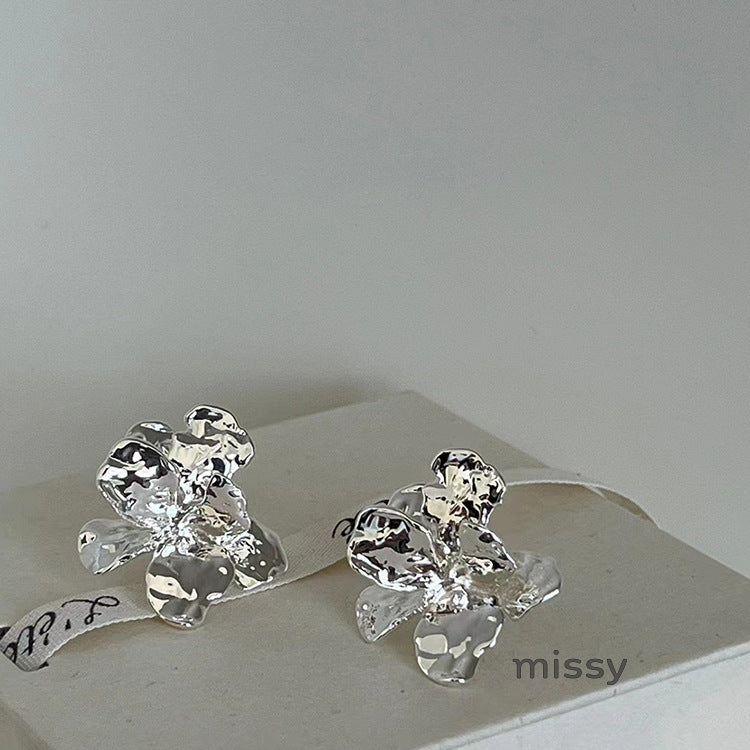 Ryla Sculptural Floral Studs [0OBHUDGZ]