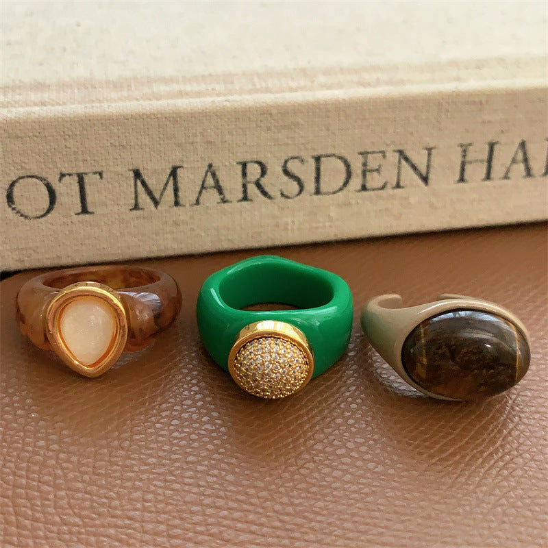 Sadee Chunky Resin Ring [1CFOBERV]