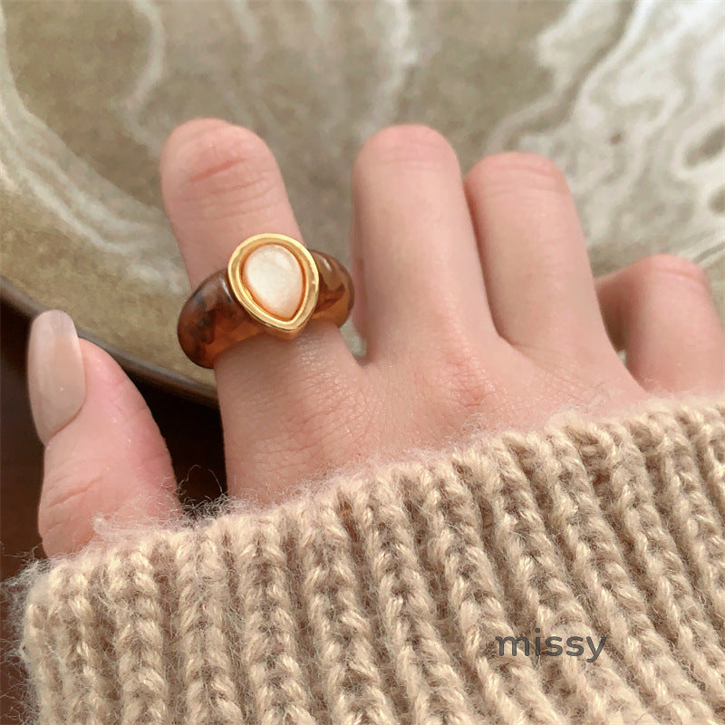 Sadee Chunky Resin Ring [PIG27XBI]