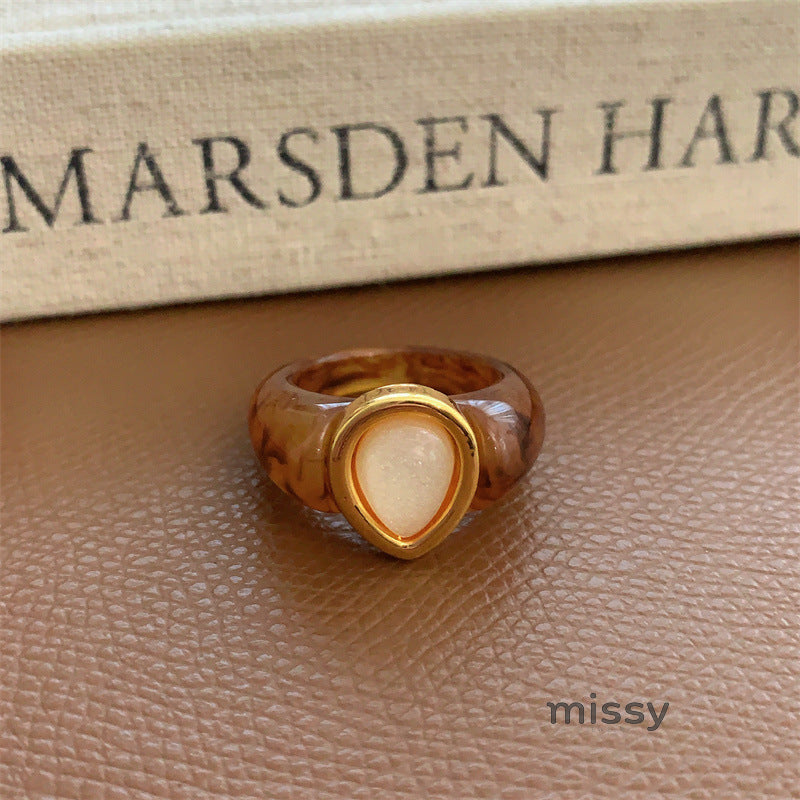 Sadee Chunky Resin Ring [I5K4ZQPI]