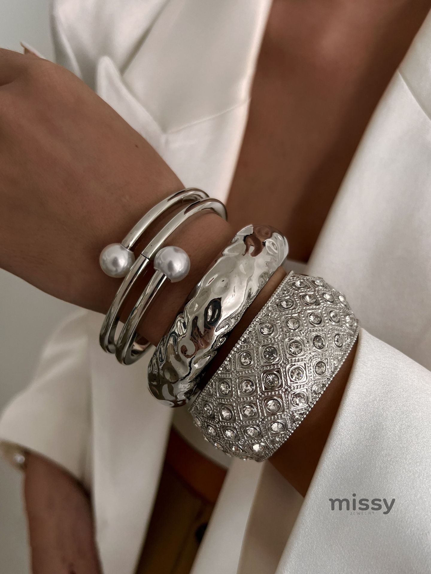 Samantha Pearl Diamond Statement Bracelet [5KX3Q1N3]