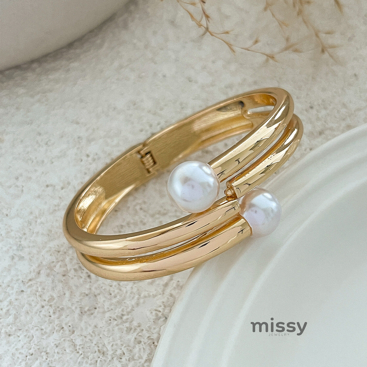 Samantha Pearl Diamond Statement Bracelet [34B12QTV]