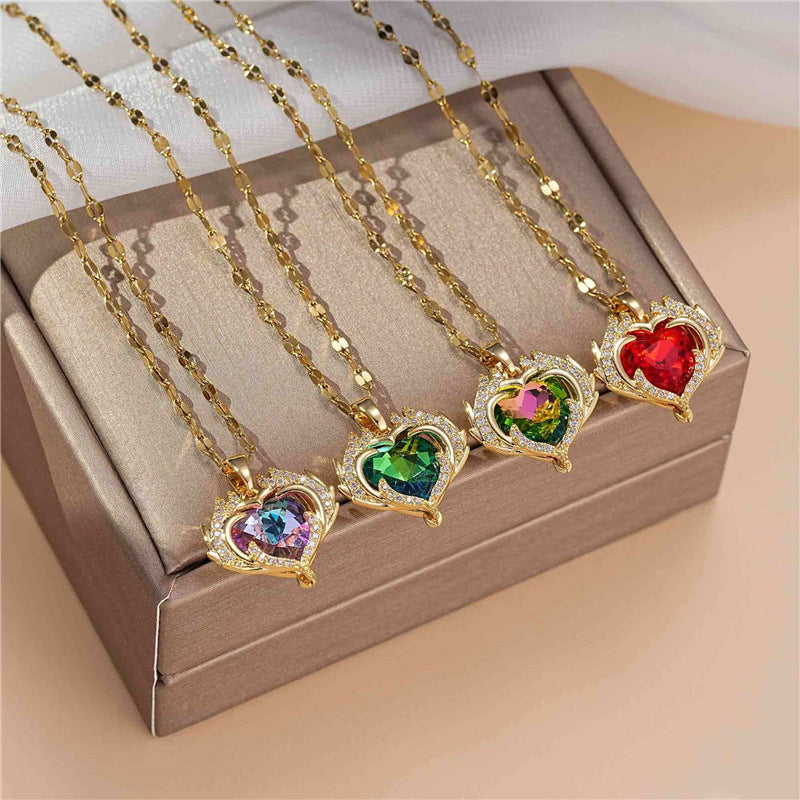 Sanvi Iridescent Heart Necklace [2U7PUNXM]