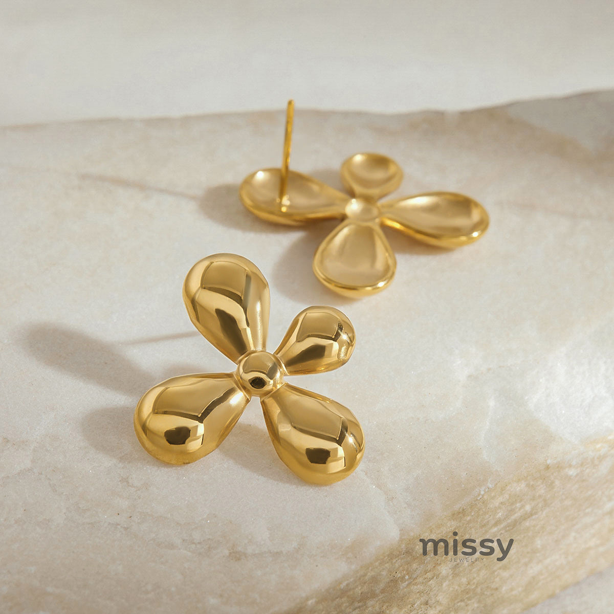 Saraya Geometric Petal Earrings [PWRFB2WG]