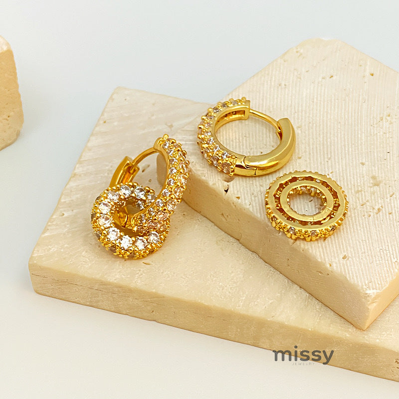 Selin Zircon Huggie Hoop Earrings [E71RZVNA]