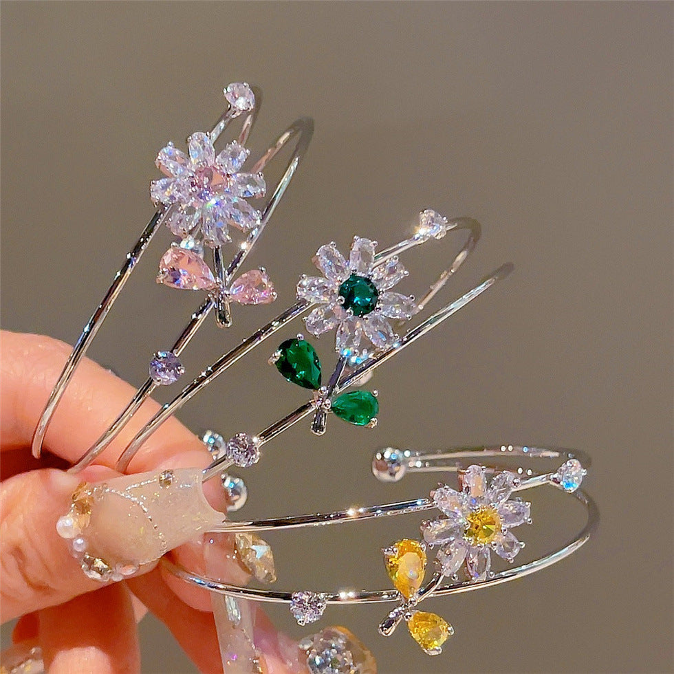 September Bloom Bangle Bracelet [W6MCPQJR]